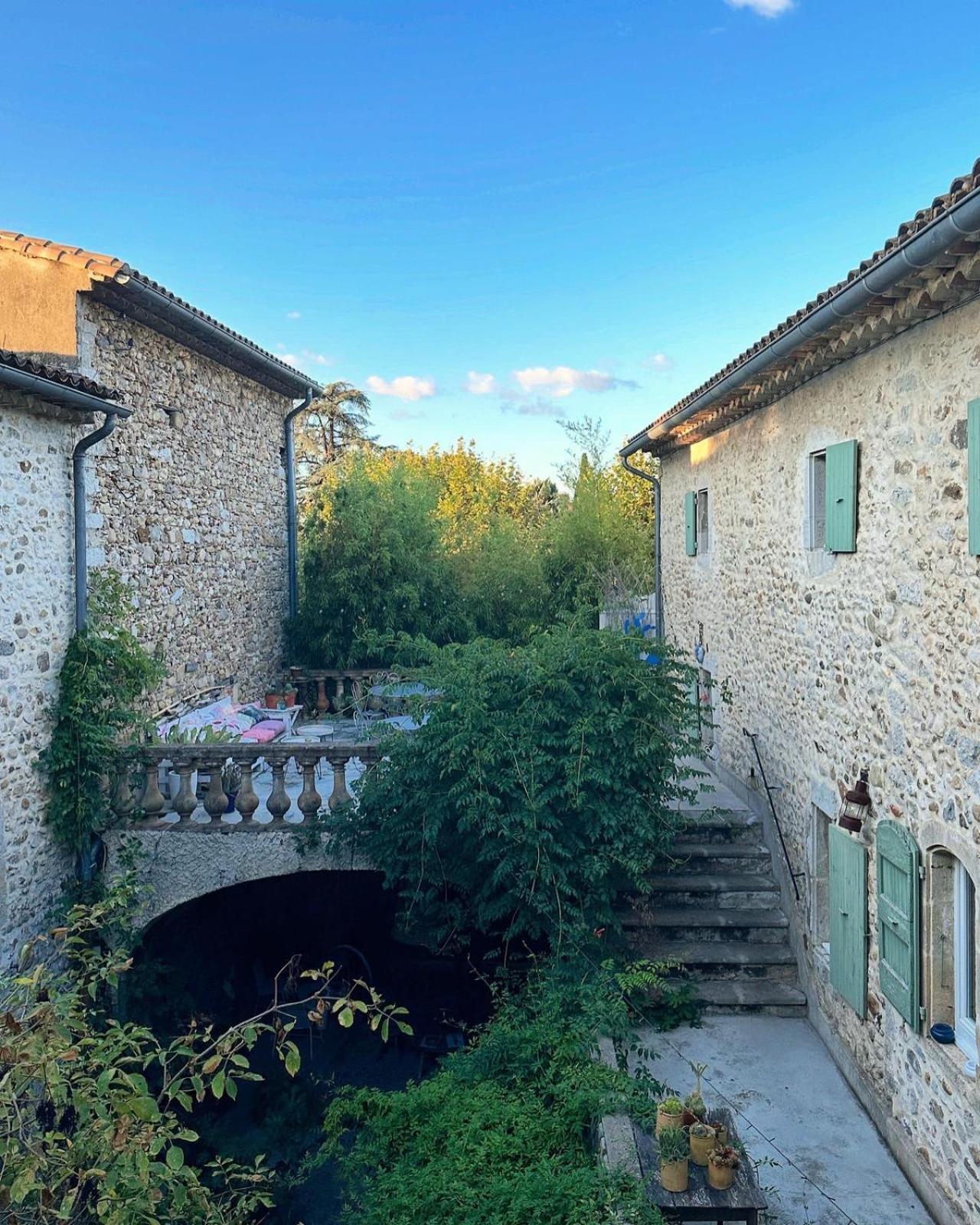 Les Cailloux Dores Massillargues-Attuech 外观 照片